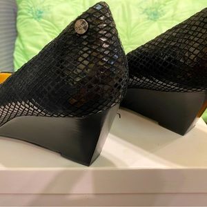 Authentic Calvin Klein Shakeskin wedges, NWT